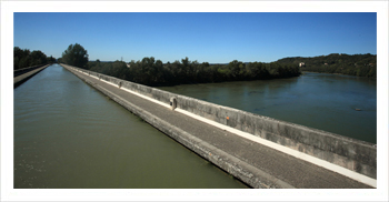 River cruise fourques