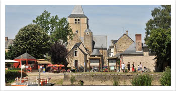 River cruise Mayenne